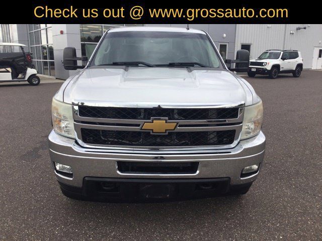 Used 2011 Chevrolet Silverado 2500 LTZ w/ Snow Plow Prep Package AWD/4WD image 4