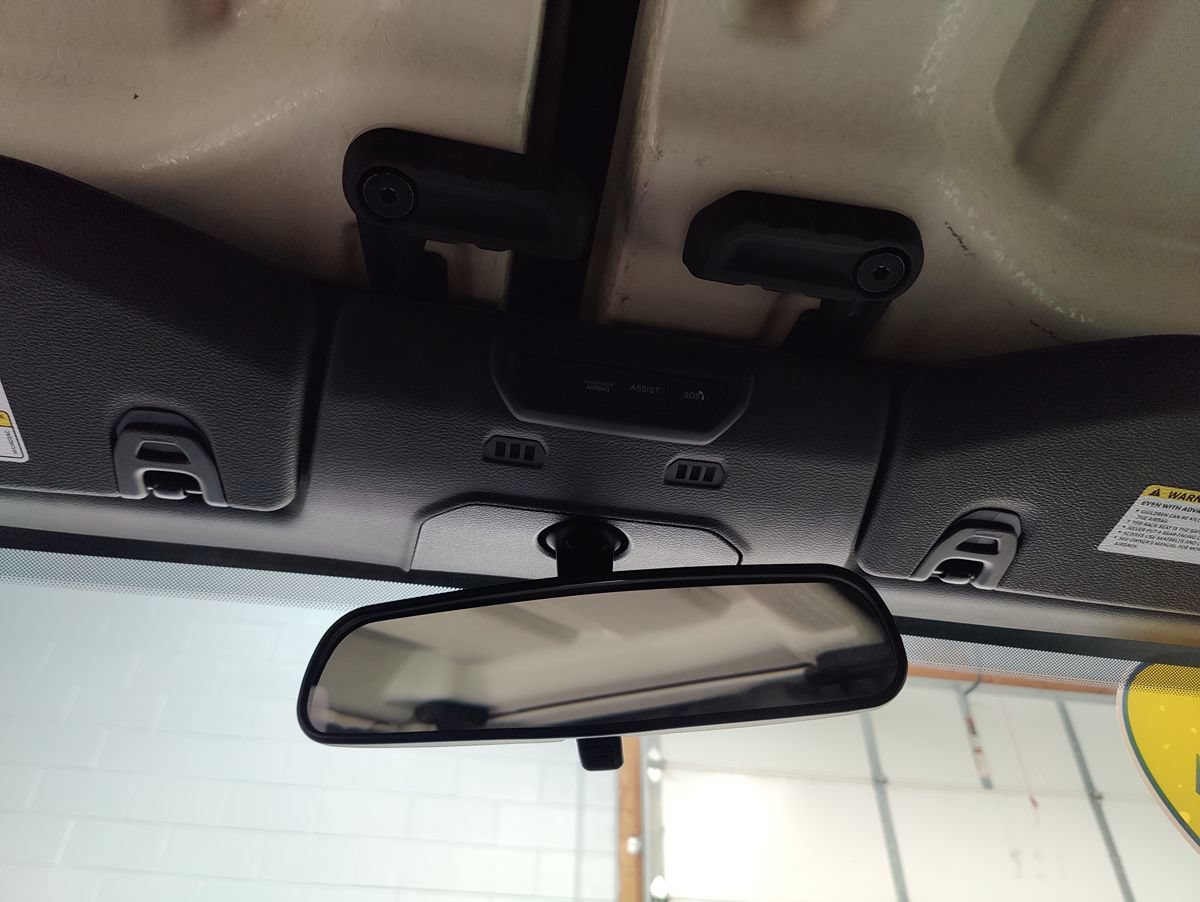Used 2022 Jeep Wrangler Sport AWD/4WD image 44