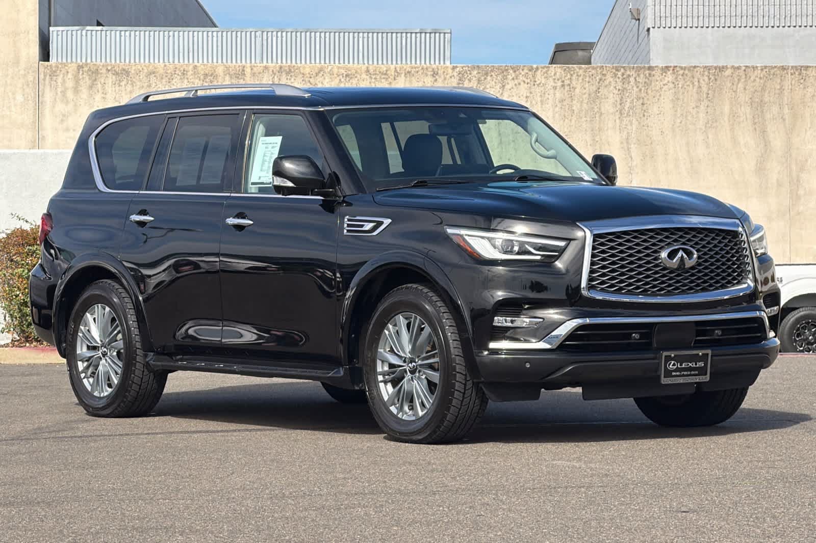 Used 2022 INFINITI QX80 Luxe AWD/4WD image 5