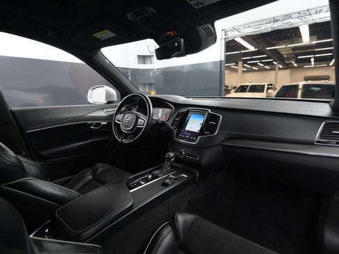Used 2019 Volvo XC90 T6 R-Design w/ Protection Package image 53