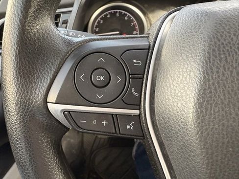 Used 2022 Toyota Camry LE image 21