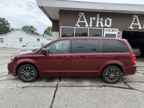 Used 2019 Dodge Grand Caravan GT FWD image 5