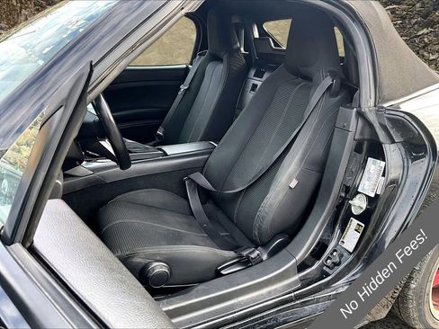 Used 2018 FIAT 124 Spider Classica RWD image 21