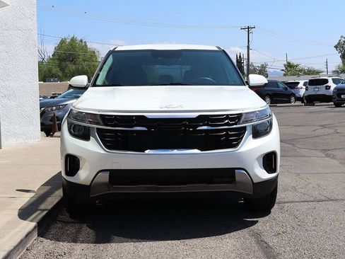 Used 2024 Kia Seltos LX AWD/4WD image 16