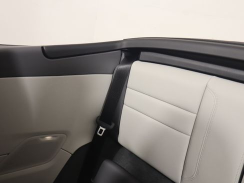 Used 2026 Porsche 911 Carrera RWD image 15