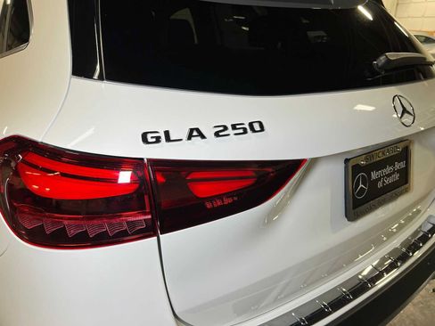 Certified 2026 Mercedes-Benz GLA 250 4MATIC image 14