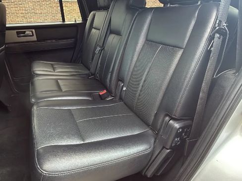 Used 2016 Ford Expedition Limited AWD/4WD image 30