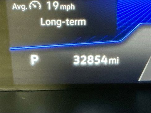 Used 2023 Volkswagen Tiguan SE R-Line image 16