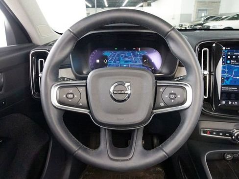 Used 2023 Volvo XC40 B5 Plus w/ Driver Assist Package AWD/4WD image 8