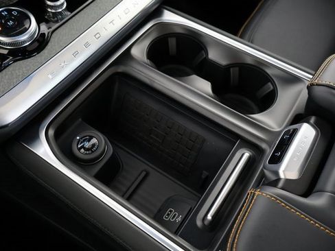 New 2025 Ford Expedition Tremor image 27