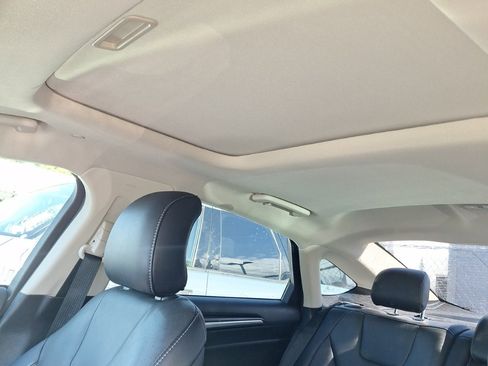 Used 2019 Ford Fusion Titanium image 15