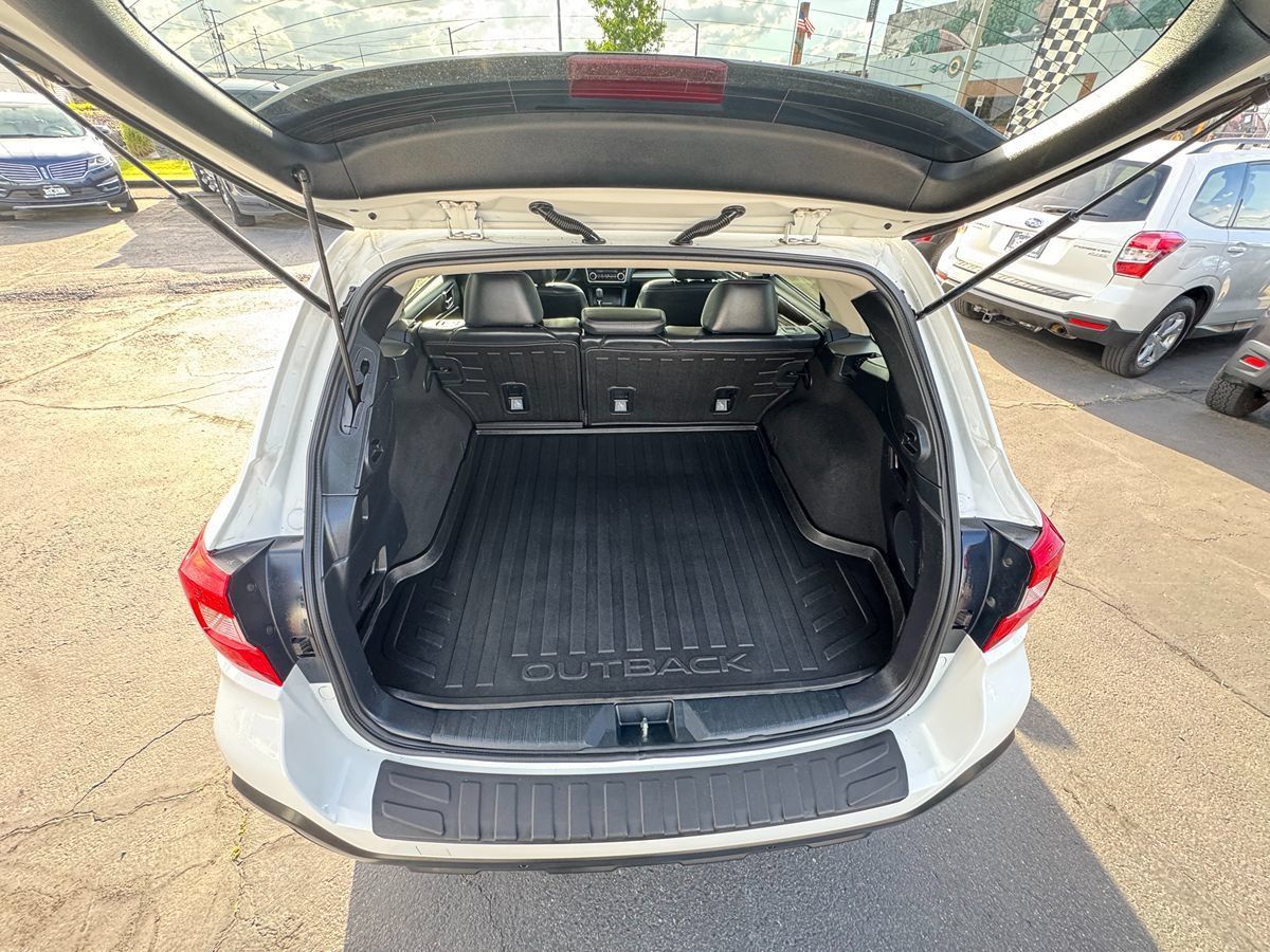 Used 2019 Subaru Outback 3.6R Limited w/ Popular Package #2 AWD/4WD image 9