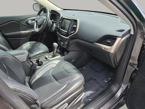 Used 2015 Jeep Cherokee Limited AWD/4WD image 30