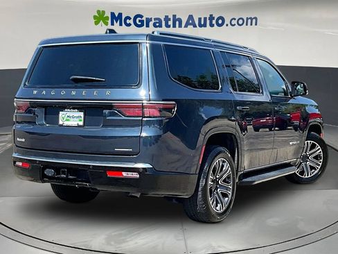 Used 2024 Jeep Wagoneer Series II w/ Flexible Seating Group AWD/4WD image 7
