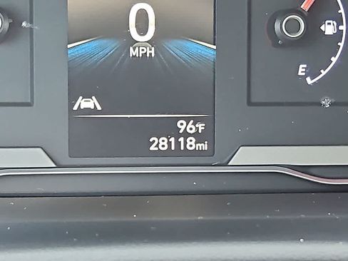 Used 2024 Hyundai Santa Cruz SE AWD/4WD image 19