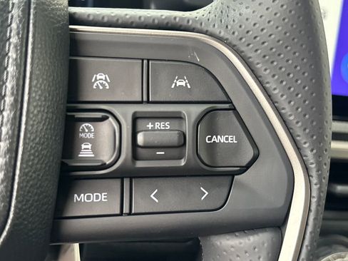 New 2026 Toyota 4Runner Limited AWD/4WD image 22