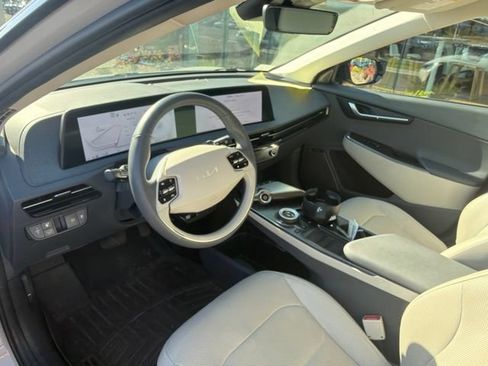 Used 2022 Kia EV6 Wind w/ Wind Technology Package AWD/4WD image 5