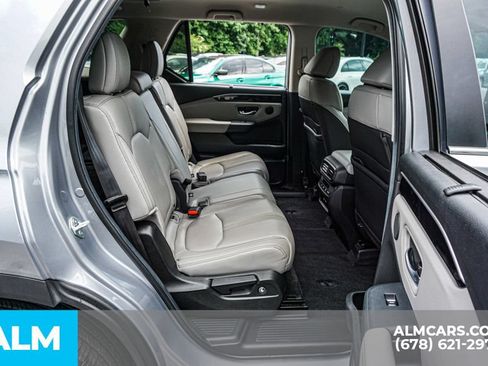 Used 2025 Honda Pilot EX-L image 24