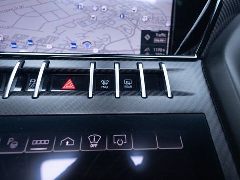 Used 2024 Lamborghini Urus Performante AWD/4WD image 48