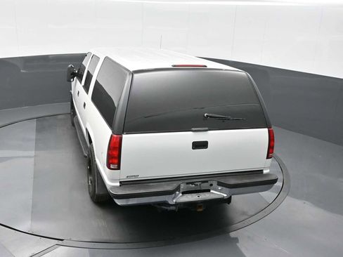 Used 1997 Chevrolet Suburban 2500 w/ Preferred Equipment Group 2 image 22