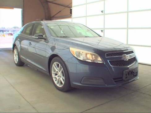 Used 2013 Chevrolet Malibu LT w/ Power Convenience Package image 2