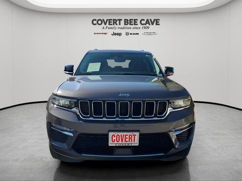 Used 2024 Jeep Grand Cherokee Limited image 2