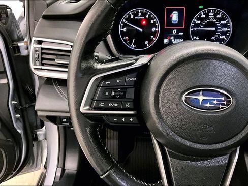 Used 2023 Subaru Outback Limited AWD/4WD image 11