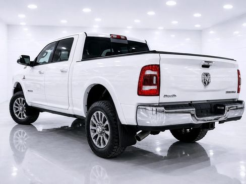Used 2019 RAM 3500 Limited AWD/4WD image 3