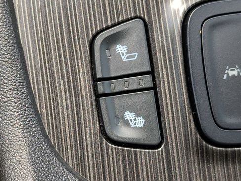 Used 2023 GMC Acadia SLT AWD/4WD image 27