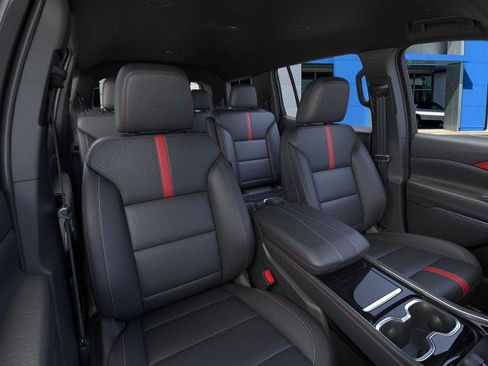 New 2026 Chevrolet Traverse RS w/ LPO, Floor Liner Package image 16