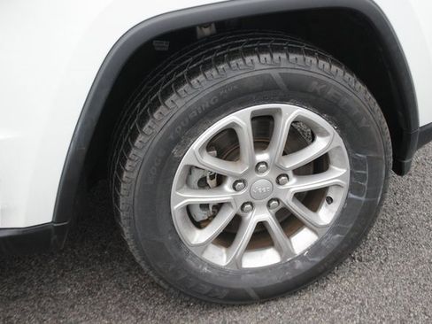 Used 2022 Jeep Grand Cherokee Laredo X image 35