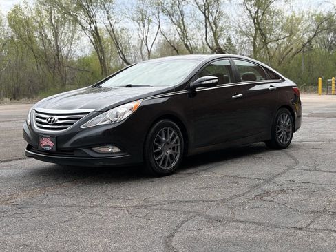 Used 2014 Hyundai Sonata Limited w/ Technology Package 05 FWD image 3