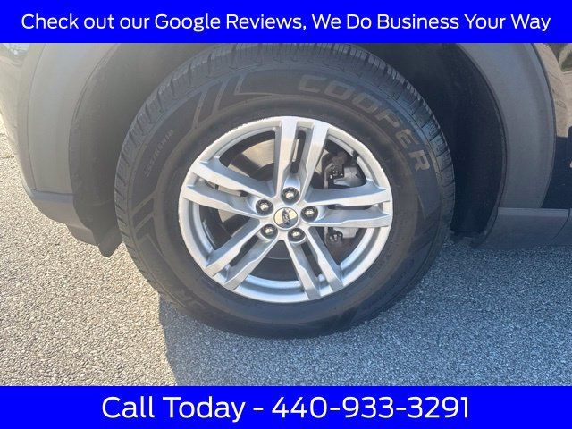 Used 2020 Ford Explorer XLT w/ Equipment Group 202A AWD/4WD image 15