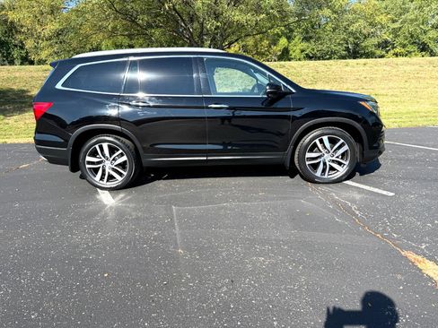Used 2016 Honda Pilot Touring image 2