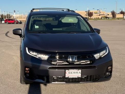 New 2026 Honda Odyssey Elite image 3