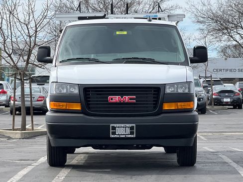 New 2025 GMC Savana 2500 Work Van w/ Driver Convenience Package image 9