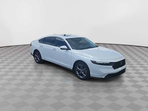 Certified 2023 Honda Accord EX image 2