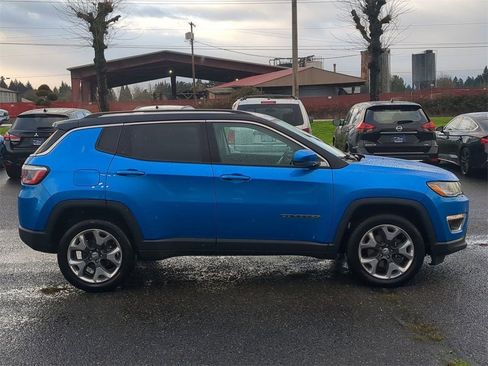 Used 2019 Jeep Compass Limited image 6