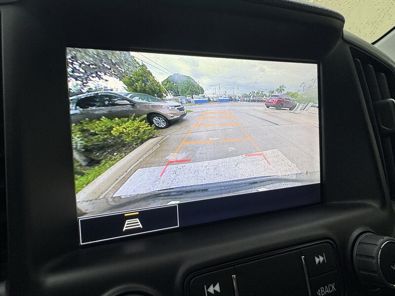Used 2022 GMC Terrain SLT AWD/4WD image 11