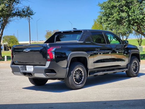 New 2026 Chevrolet Silverado EV Trail Boss w/ Premium Package image 4