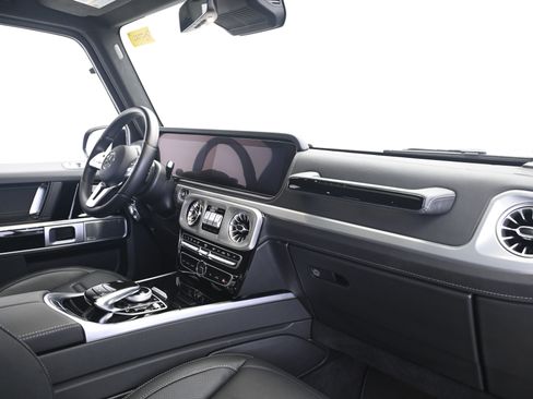 Used 2024 Mercedes-Benz G 550 image 22