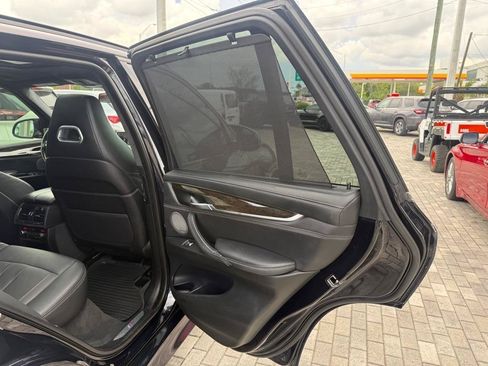 Used 2018 BMW X5 M AWD/4WD image 35