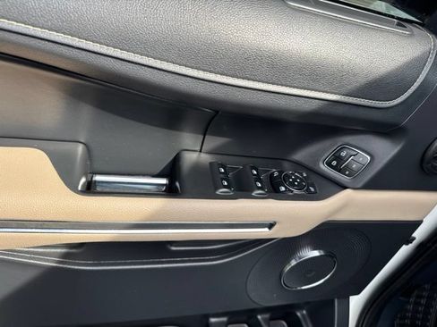Used 2024 Ford Expedition XLT AWD/4WD image 16