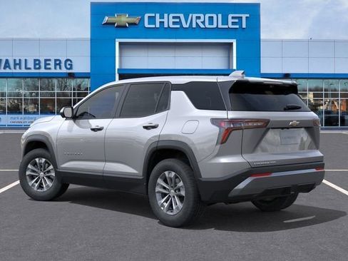 New 2026 Chevrolet Equinox LT w/ Convenience Package II AWD/4WD image 3