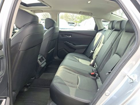 Used 2025 Honda Accord Touring image 10