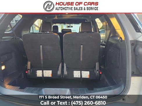 Used 2019 Ford Explorer XLT w/ Equipment Group 202A AWD/4WD image 46