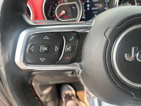 Used 2021 Jeep Gladiator Rubicon w/ Cold Weather Group AWD/4WD image 18