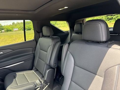 Used 2026 Chevrolet Traverse LT w/ Sun and Wheel Package AWD/4WD image 30