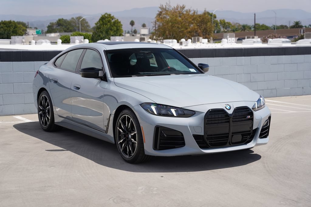 New 2026 BMW 440i xDrive w/ Premium Package AWD/4WD image 3