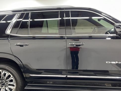 Used 2024 GMC Yukon Denali Ultimate AWD/4WD image 22
